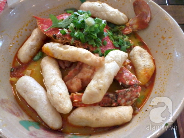 Bánh canh ghẹ chất lừ ngày trời trở lạnh 2