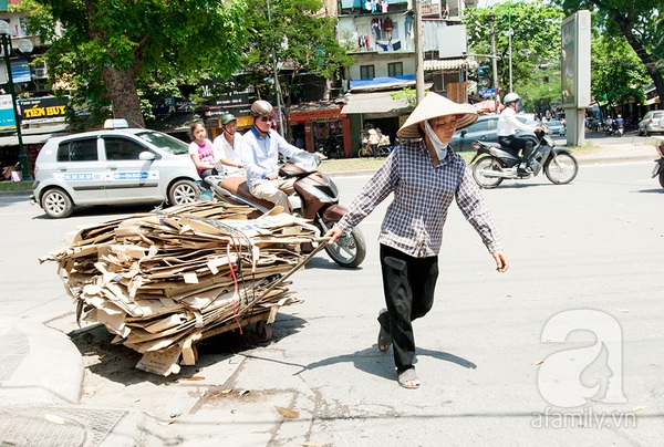 Nhọc nhằn kiếp người mưu sinh giữa cái nóng đổ lửa 1