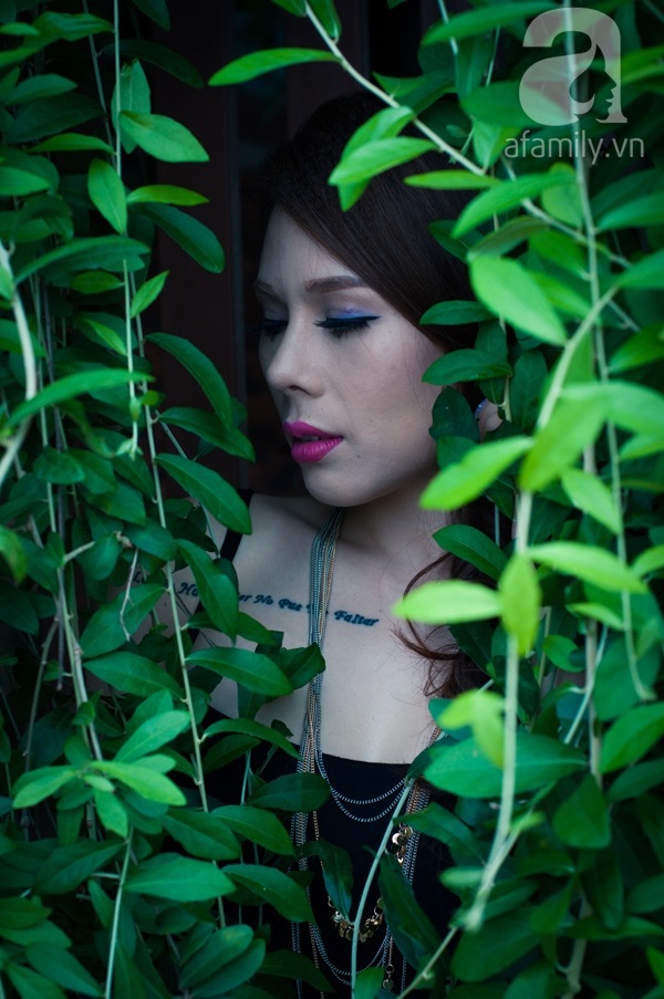 Gặp chuy&ecirc;n gia make up kiếm 30 triệu/ ng&agrave;y 7