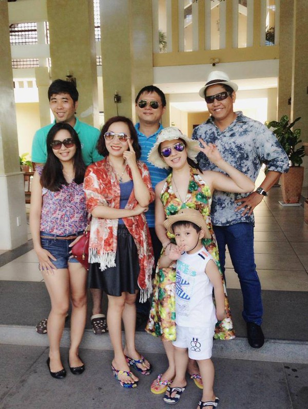 Con trai Thanh Thúy nghịch ngợm khi đi quay phim cùng bố mẹ 8 Con trai Thanh Thúy nghịch ngợm khi đi quay phim cùng bố mẹ 8