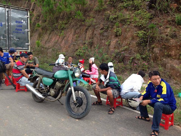 Con trai Thanh Thúy nghịch ngợm khi đi quay phim cùng bố mẹ 4 Con trai Thanh Thúy nghịch ngợm khi đi quay phim cùng bố mẹ 4