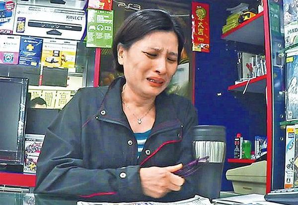 Sao nữ TVB suy sụp vì scandal mây mưa với bạn trai trong toilet 3