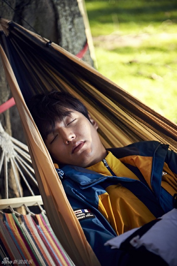 Ngắm h&igrave;nh ảnh hậu trường đ&aacute;ng y&ecirc;u của Lee Min Ho 4