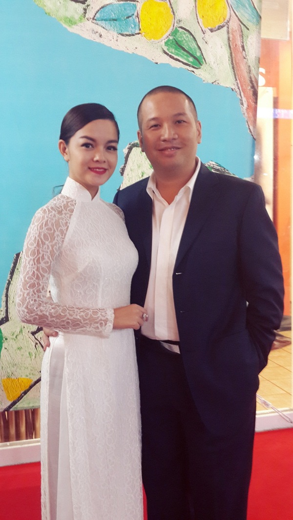Hoàng Thùy Linh, Phạm Quỳnh Anh tạo ấn tượng khi mặc áo dài ở Hàn Quốc 5