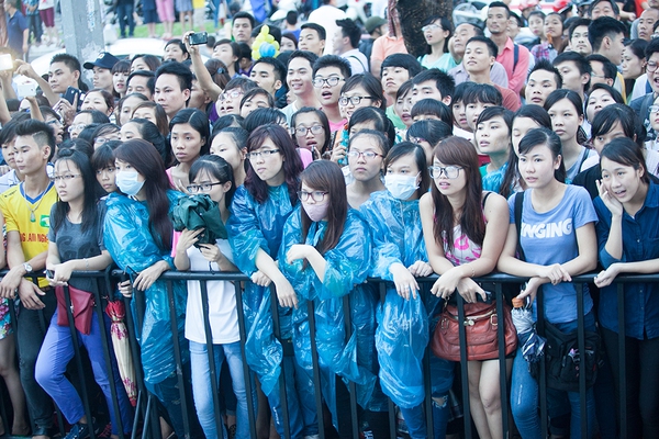 Vẻ đẹp ngọt ngào của SNSD khiến fan Việt 