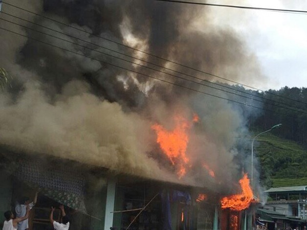 Cháy nhà, một thai phụ chết thương tâm