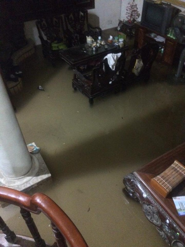 Trắng đêm canh ngập lụt, lo sợ Hà Nội tái diễn trận lụt lịch sử 2008
