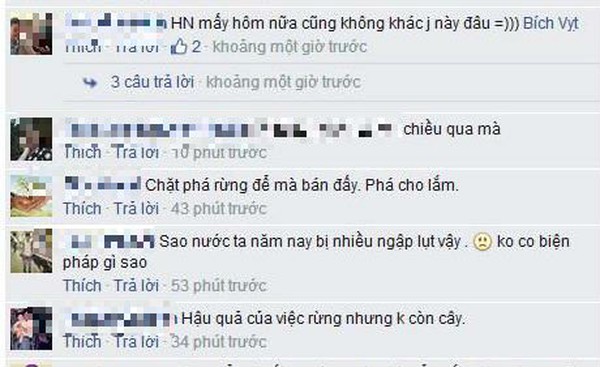 Nhói lòng cảnh người dân vật lộn với dòng nước cuồn cuộn cuốn trôi cả xe lẫn người