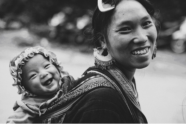Vẻ đẹp con người Việt Nam được thể hiện rõ trong những hình ảnh này. Họ có trái tim ấm áp và tâm hồn chân thành. Nét đẹp của họ không chỉ nằm ở vẻ bề ngoài mà còn ở trong từng hành động, sự quan tâm và tình cảm. Hãy cùng chiêm ngưỡng và đắm mình trong vẻ đẹp này.