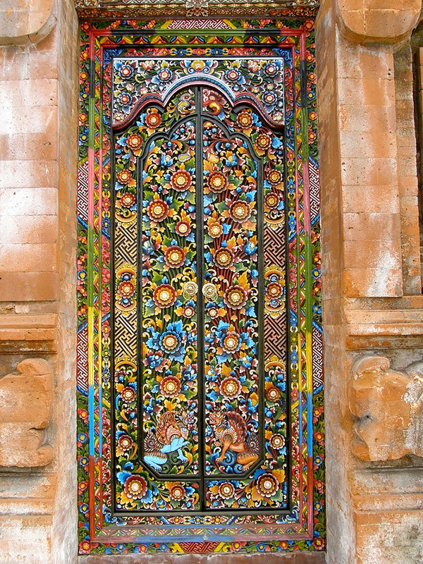 Những cánh cửa nhà ngập tràn màu sắc trên thế giới 13