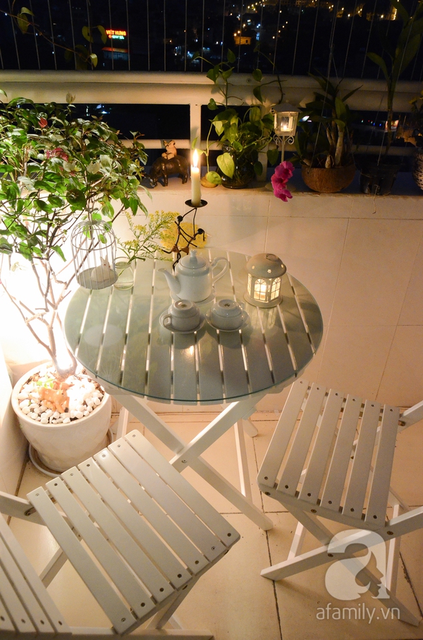 Ngắm căn hộ ở Hà Nội có bàn trà lãng mạn ngoài ban công  17