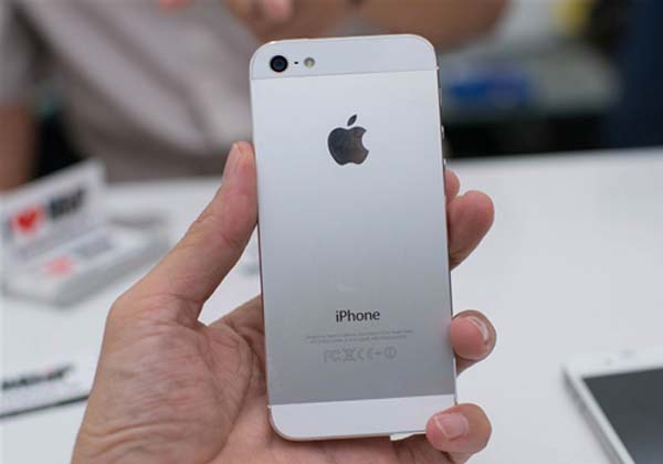  iPhone 5: Loạn gi&aacute; ngo&agrave;i thị trường 4
