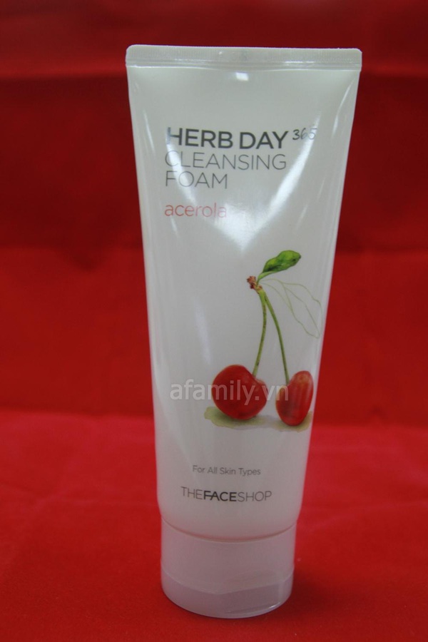 Sữa rửa mặt TheFaceShop Herb day gi&uacute;p da sạch mịn  5