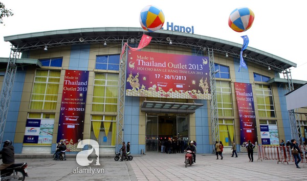 Hội chợ hàng Thái Lan “hút khách” vì giảm đến 50% 1
