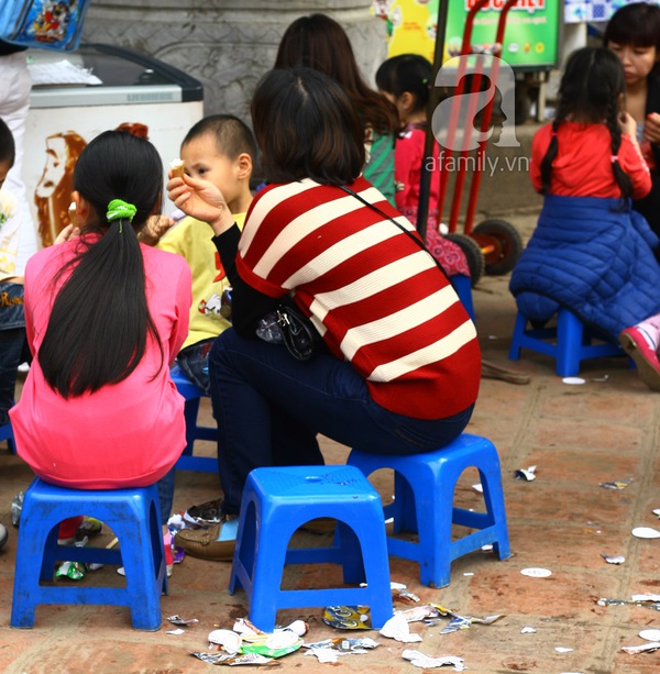 Đáng buồn như... Văn Miếu những ngày đầu năm 14