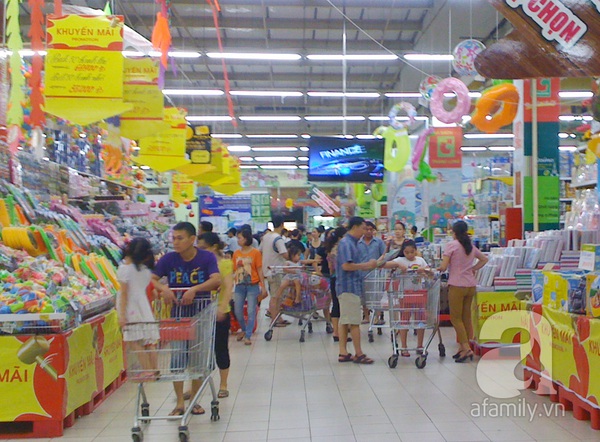 Nhiều khách hàng bị rạch túi, trộm đồ khi mua sắm tại Big C Thăng Long  6