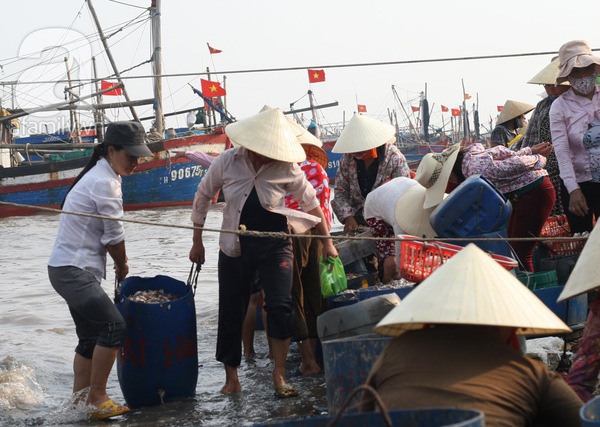 Nỗi đau phủ kín ngôi làng có gần 200 phụ nữ góa chồng  3