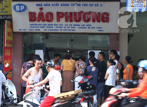 Những tiệm bánh Trung thu cổ truyền ngon nổi tiếng tại Hà Nội 1