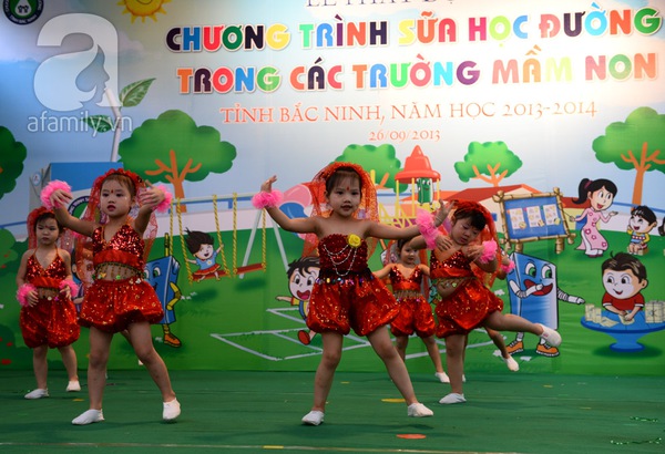 234 nghìn trẻ em tỉnh Bắc Ninh được uống sữa miễn phí 3 234 nghìn trẻ em tỉnh Bắc Ninh được uống sữa miễn phí 3