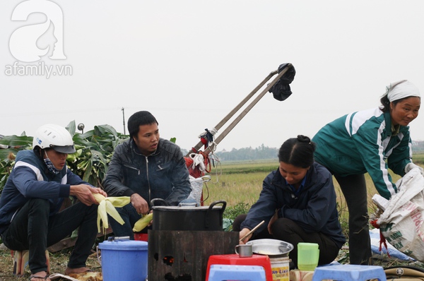 Hà Nội: Chân dung những người phụ nữ bán ngô luộc, thu về 30 triệu đồng/tháng 6