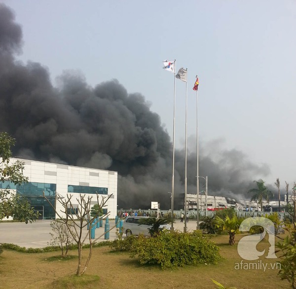 Bắc Ninh: Cháy KCN Yên Phong, thiêu rụi hàng ngàn mét vuông nhà xưởng 1