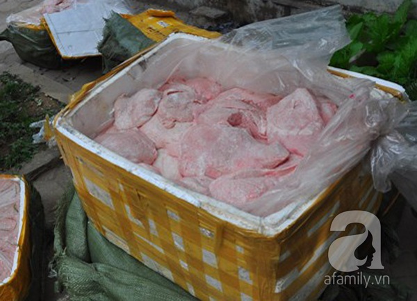 Hà Nội: Bắt giữ 1 tấn nội tạng thối trên đường “Nam tiến” đón Tết 2