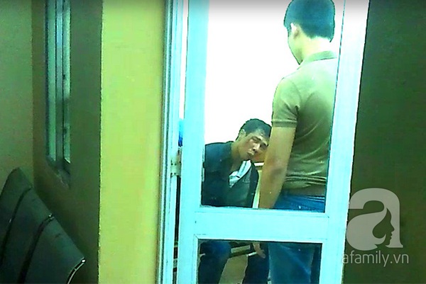Hà Nội: Thanh niên "ngáo đá" chém người loạn xạ ở Ngã Tư Sở 6