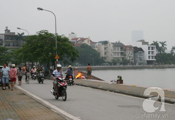 Đã tìm thấy thi thể thanh niên mất tích ở hồ Tây sau cơn dông bão 16