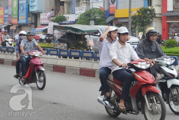 Ồ ạt sắm MBH trước ngày xử phạt, 80% người dân đội mũ đúng chất lượng 14