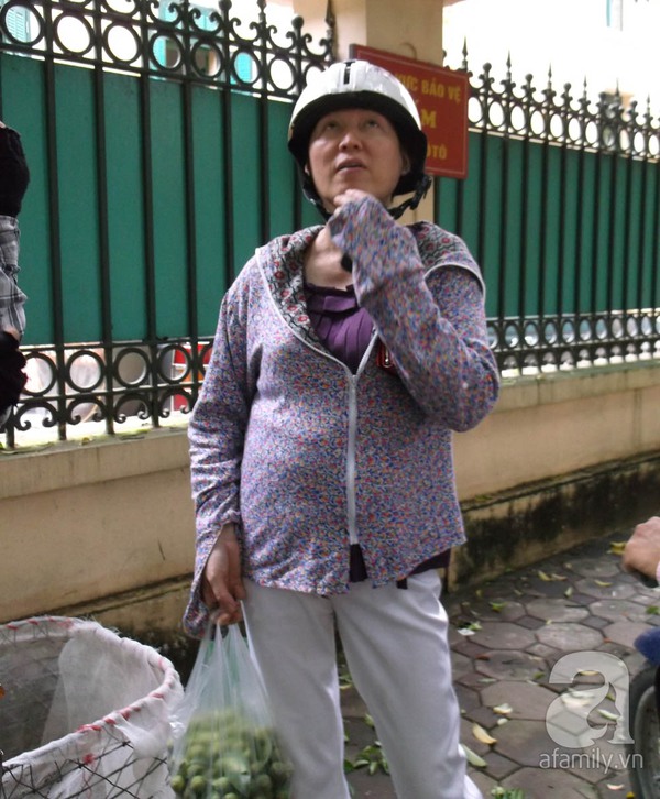 Kiếm 5 triệu đồng/ng&agrave;y nhờ nghề bẻ sấu tại H&agrave; Nội 10