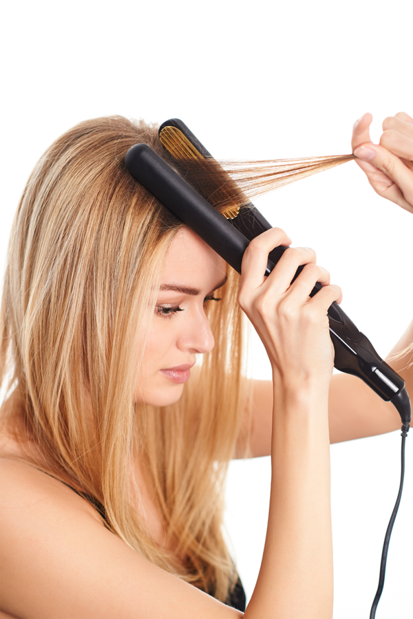  Một số c&aacute;ch che giấu phần ch&acirc;n t&oacute;c đen mới mọc đối với m&aacute;i t&oacute;c nhuộm  Một số c&aacute;ch che giấu phần ch&acirc;n t&oacute;c đen mới mọc đối với m&aacute;i t&oacute;c nhuộm