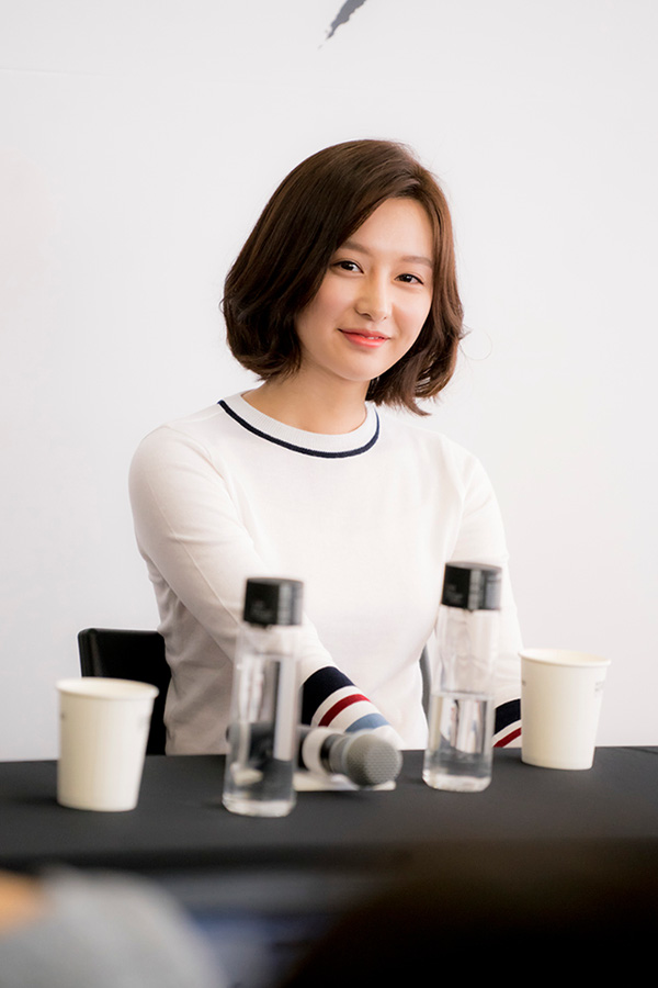 Kiểu tóc của Kim Ji Won Kiểu tóc của Kim Ji Won