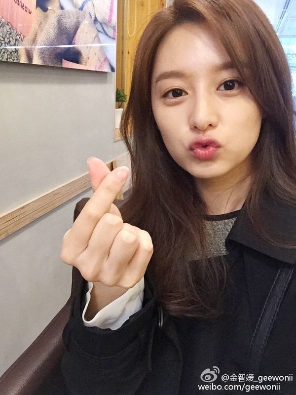 Kiểu tóc của Kim Ji Won Kiểu tóc của Kim Ji Won