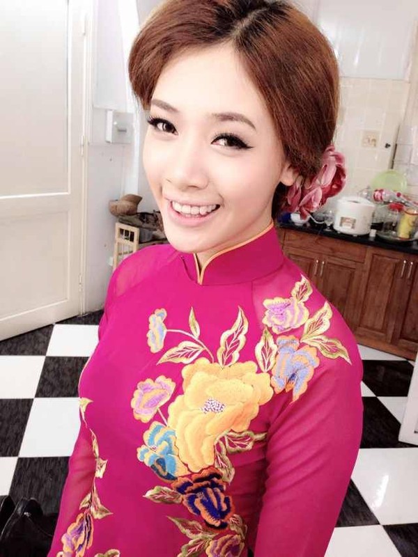 trang điểm cô dâu