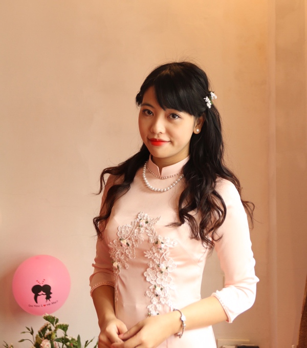 trang điểm cô dâu