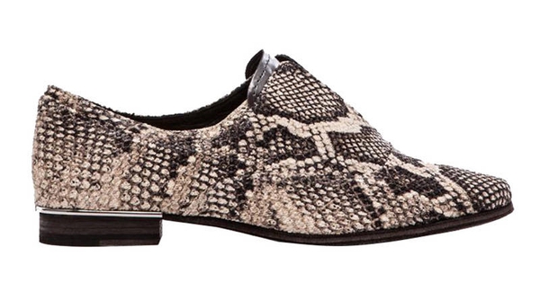 20 mẫu giày loafer da lịch sự, trẻ trung cho tủ đồ thu của nàng công sở 11