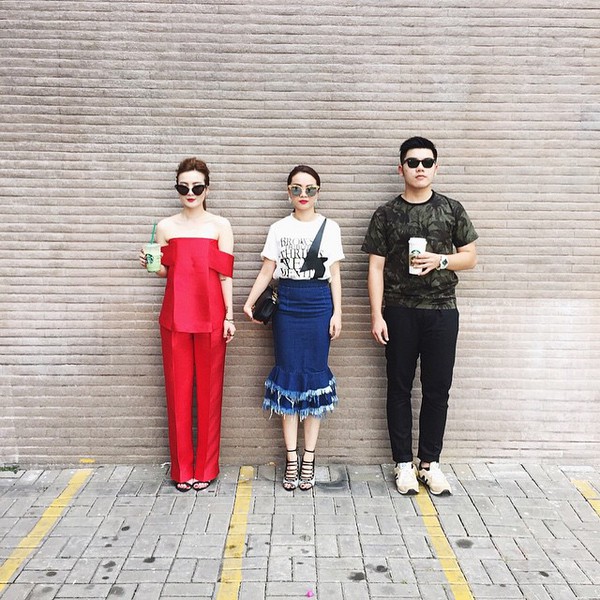 Thu Thảo dịu d&agrave;ng, Ngọc Trinh quyến rũ trong street style đ&oacute;n Tết 5