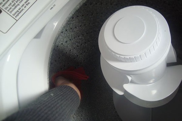 cách vệ sinh máy giặt 7