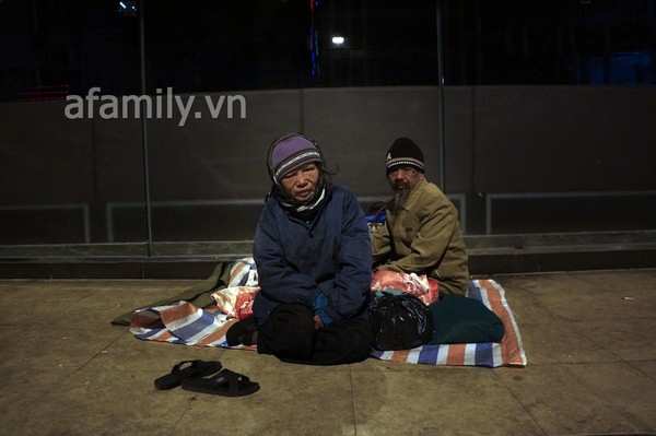 Những chuyện kể về người vô gia cư ở ga Hà Nội 1