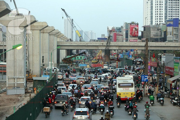 Các ngả đường Hà Nội ùn tắc nghiêm trọng ngày làm việc cuối năm 7 Các ngả đường Hà Nội ùn tắc nghiêm trọng ngày làm việc cuối năm 7