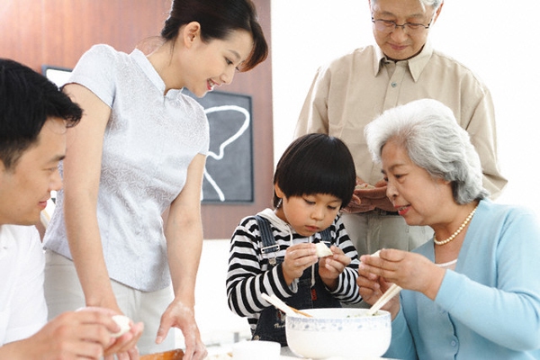 “Cô phải bỏ công, bỏ sức, bỏ tiền ra lo Tết cho nhà chồng”  1