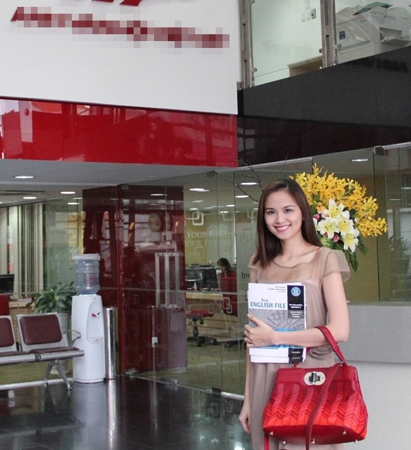 Diễm Hương tất bật chuẩn bị thi Hoa hậu Ho&agrave;n vũ  5