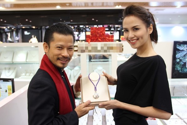 Diễm Hương tất bật chuẩn bị thi Hoa hậu Ho&agrave;n vũ  6
