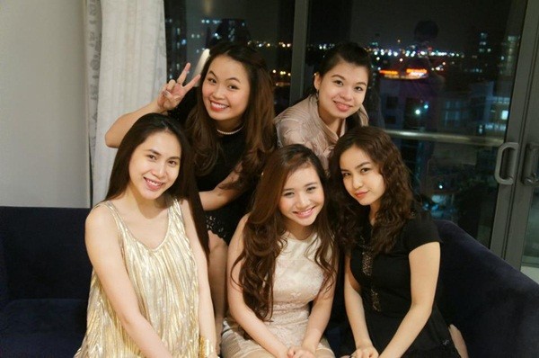 C&ocirc;ng Vinh viết lời mừng sinh nhật Thủy Ti&ecirc;n tr&ecirc;n &aacute;o  3