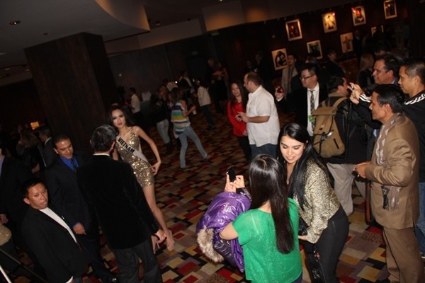 Diễm Hương "chu m&ocirc;i" chia tay HHHV 2012  6