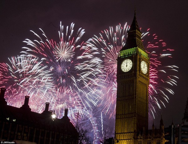 Thế giới đón năm mới 2013 trong pháo hoa rực rỡ 19