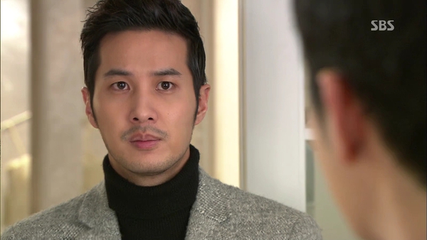 Park Shi Hoo suýt thấy 