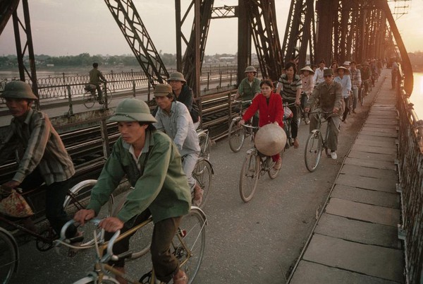 Bộ ảnh sống động về Hà Nội năm 1989 của nhiếp ảnh gia người Mỹ 10