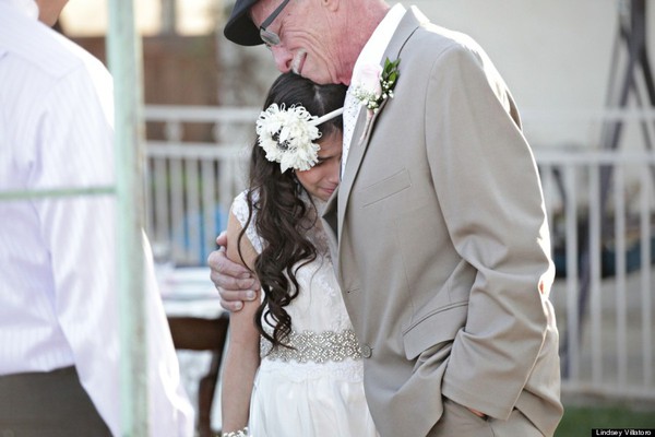 Xúc động đám cưới của người cha ung thư dành cho con gái 11 tuổi 2