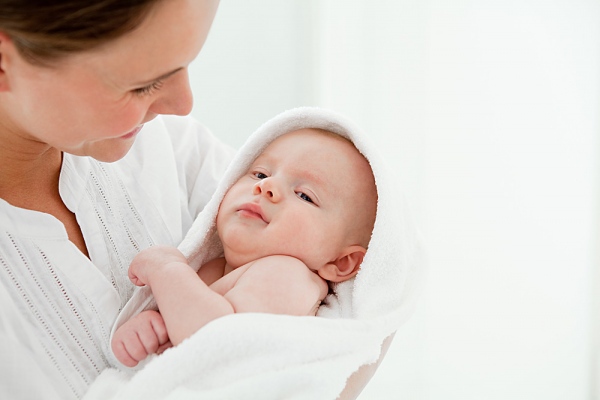 Mách các mẹ cách chăm bé sơ sinh vào ngày lạnh 1 Mách các mẹ cách chăm bé sơ sinh vào ngày lạnh 1